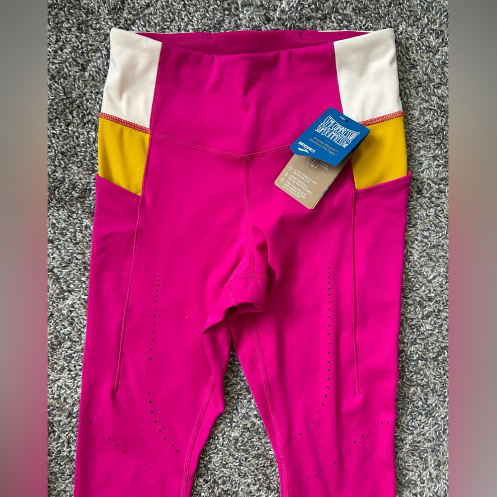 NWT Brooks Women Method 7/8 Running Tights in Hot Pink Size Small - Picture 7 of 8